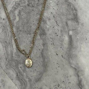 American Eagle Oval Pendant Necklace Double‎ Strand Chain Silver Tone